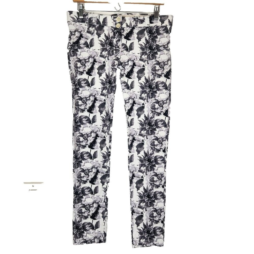 Freddy WR UP Floral Butt Shaping Knit Pants Womens 8 White Black Floral Stretch
